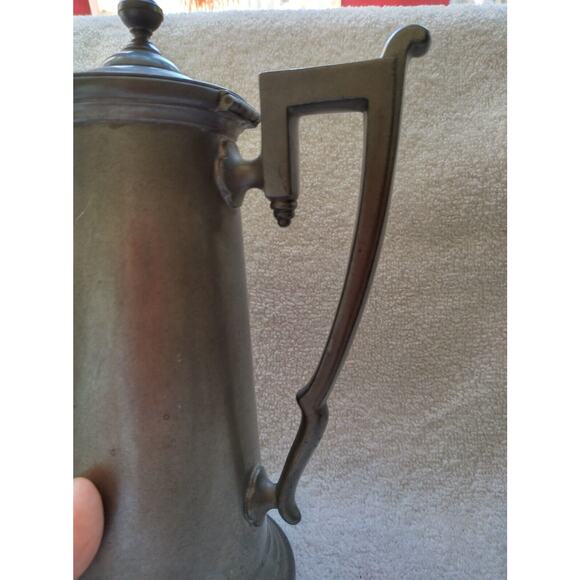 Reed & Barton pewter coffee pot #1824 8 1/4" nice patina - Picture 6 of 9
